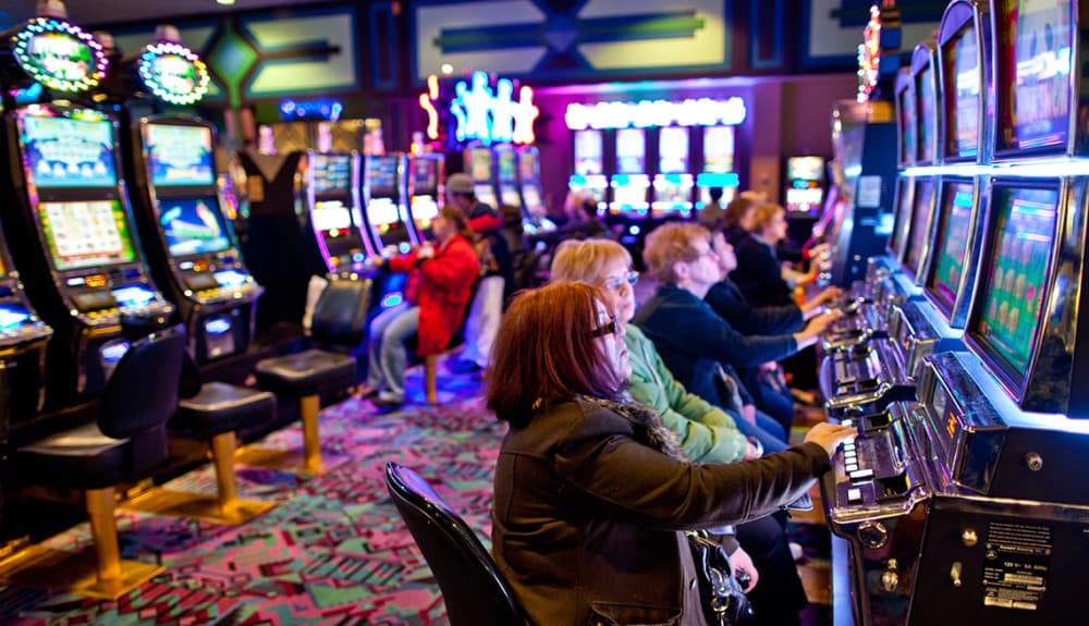 The Evolution of Live Dealer Casinos and What It Means for Canadians